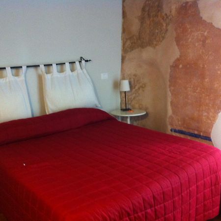B&B Vicolo Vecchio Terracina Dış mekan fotoğraf